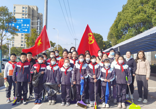 
南京金陵医院黄牛代挂号电话票贩子号贩子网上预约挂号,住院检查加快,他们点亮心中火炬，争做宝山新时代追“锋”少年！