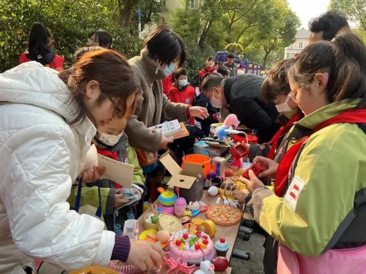 
南京金陵医院黄牛代挂号电话票贩子号贩子网上预约挂号,住院检查加快,他们点亮心中火炬，争做宝山新时代追“锋”少年！