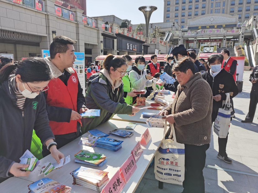 
杭州市人民医院黄牛代挂号电话票贩子号贩子网上预约挂号,住院检查加快,如何辨别非法出版物？浦东“扫黄打非”宣传进校区、社区、商业区