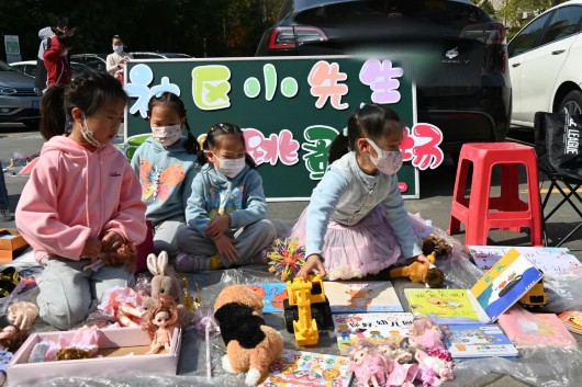 
长春吉大二院黄牛代挂号电话票贩子号贩子网上预约挂号,住院检查加快,社区小先生“出摊”啦~宝山这个镇开展爱心义卖活动