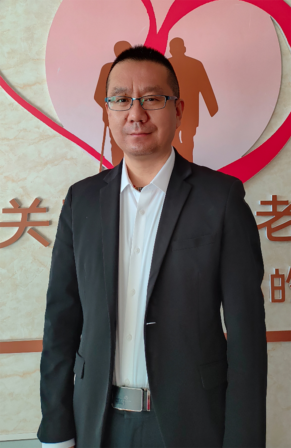 刘华我们养老院最近在网上很火.