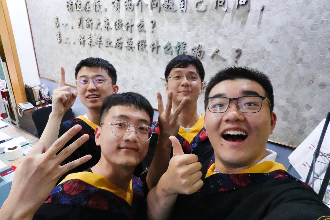长沙各大医院黄牛代挂号电话票贩子号贩子网上预约挂号,住院检查加快,浙大四男生以寝室名义设助学金,约定持续20年资助困难学生