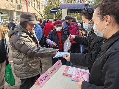 20230303-虹梅景苑第一居民区党支部开展三五学雷锋志愿服务活动(1).jpg