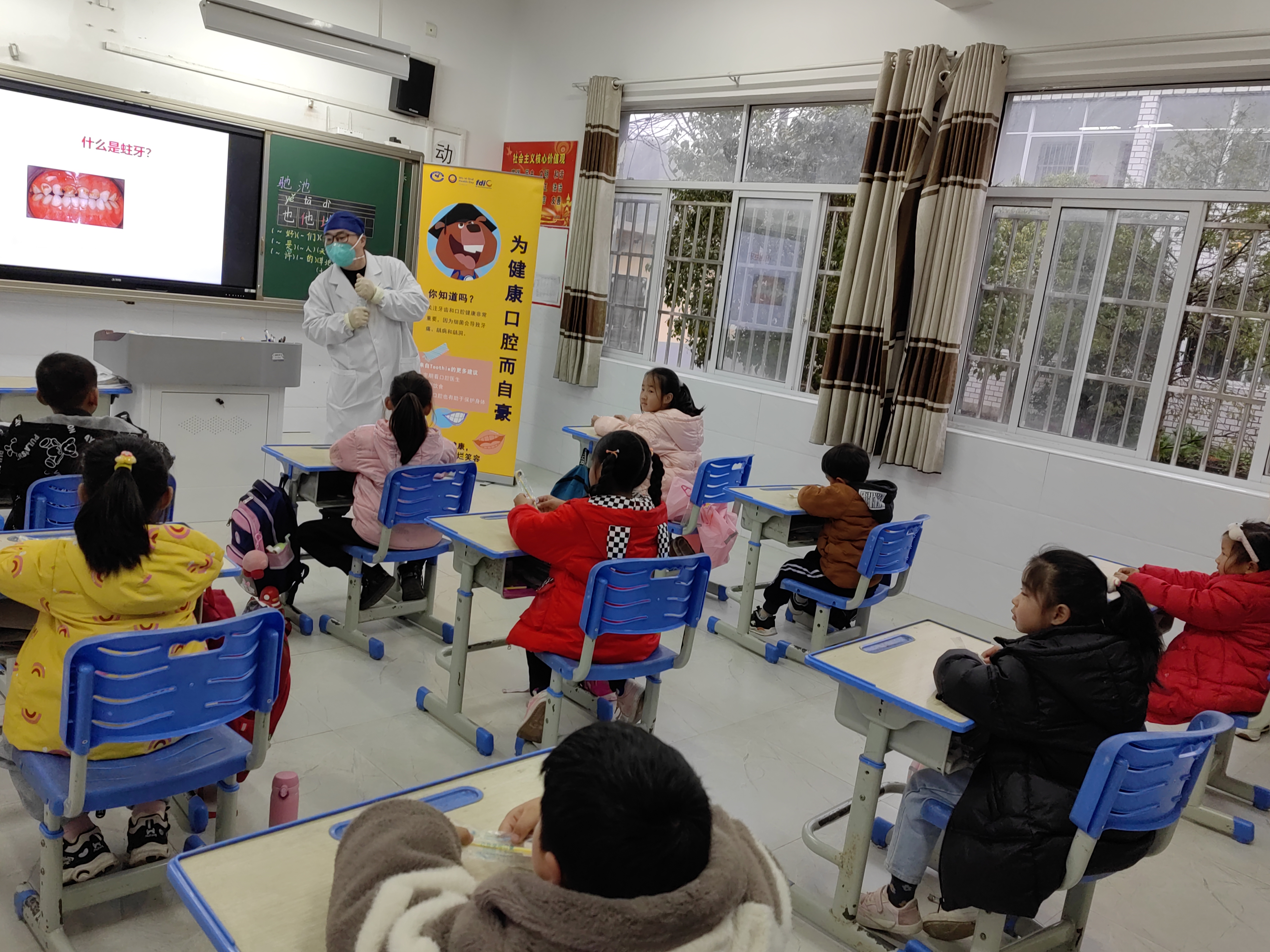 
北京积水潭医院黄牛代挂号电话票贩子号贩子网上预约挂号,住院检查加快,“我原本横着刷牙”：上海牙科专家为安徽宁国学生送去“21天刷牙记录卡”