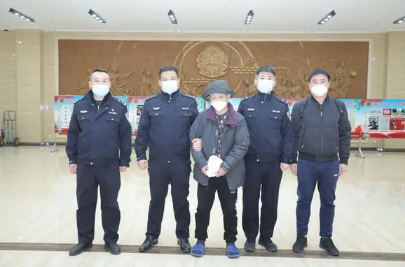 
广州中医药大学一附医院黄牛代挂号电话票贩子号贩子网上预约挂号,住院检查加快,逃俄27年！中国警方自俄罗斯成功引渡1名杀人犯罪嫌疑人