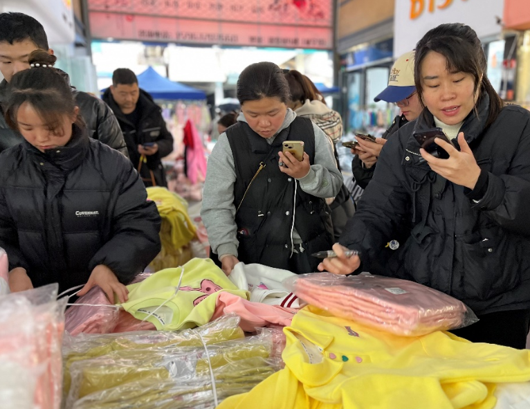 
回龙观医院黄牛代挂号电话票贩子号贩子网上预约挂号,住院检查加快,“中国童装之都”加速出海，多多跨境助力湖州童装打造品牌出海桥头堡