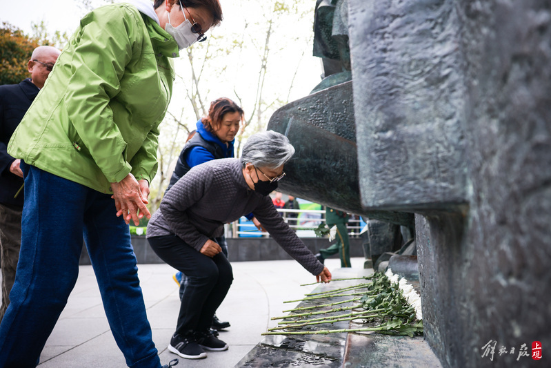 
天津肿瘤医院黄牛代挂号电话票贩子号贩子网上预约挂号,住院检查加快,五卅运动纪念碑前，致敬先烈 缅怀英雄