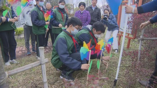 北京协和医院黄牛代挂号电话票贩子号贩子网上预约挂号,住院检查加快,奉贤学子聆听红色故事，献盏盏风车寄托哀思