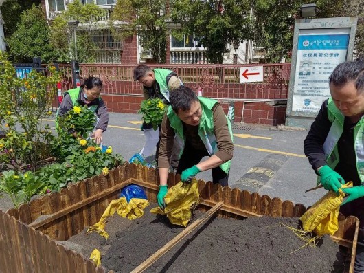 
北京阜外医院黄牛代挂号电话票贩子号贩子网上预约挂号,住院检查加快,“边角空间”打造成实体微景观，居民自治迸发新活力！