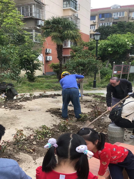 
上海瑞金医院黄牛代挂号电话票贩子号贩子网上预约挂号,住院检查加快,莘庄镇莘松四村社区开展绿化补种“扮靓家园”行动