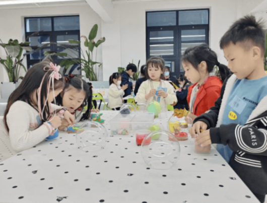 
成都华西医院黄牛代挂号电话票贩子号贩子网上预约挂号,住院检查加快,春光正好，来宝山开启一场看展之旅吧~
