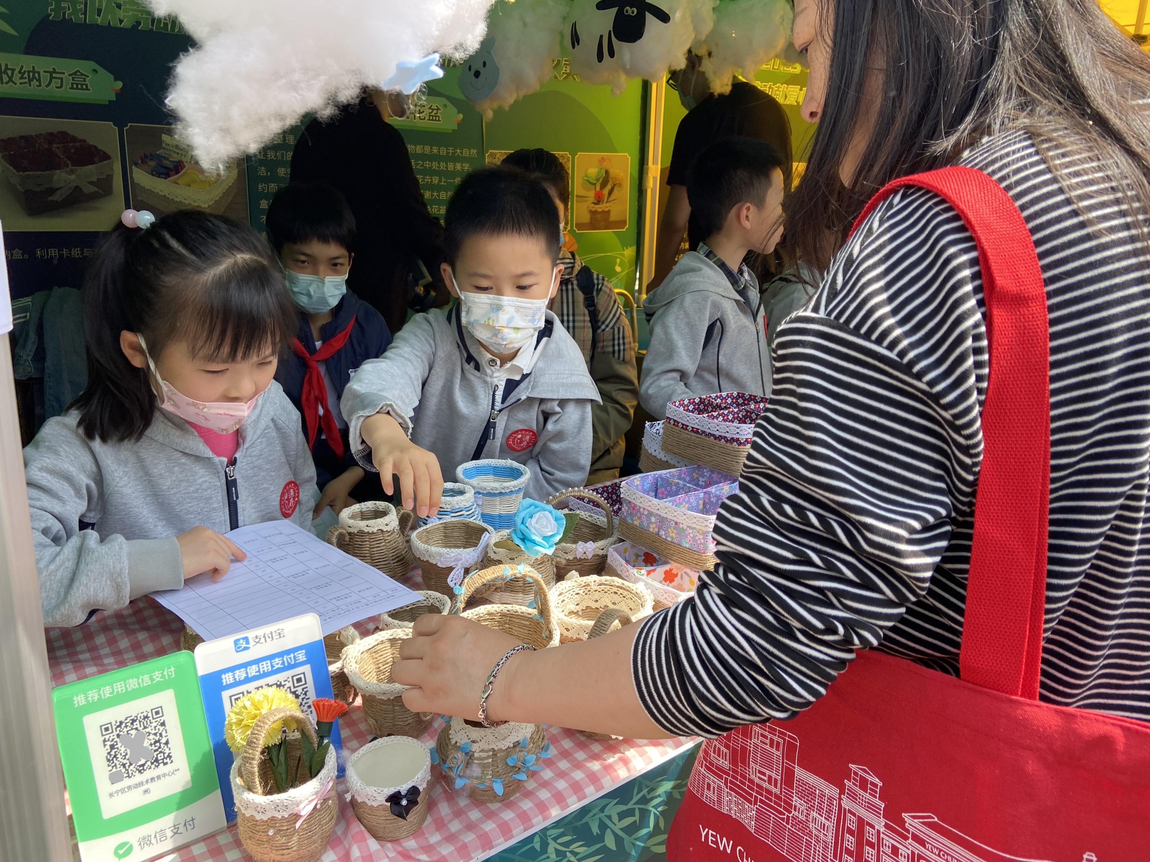 
北京大学人民医院黄牛代挂号电话票贩子号贩子网上预约挂号,住院检查加快,上海动物园举行世界地球日活动，在科普和体验中感受自然美