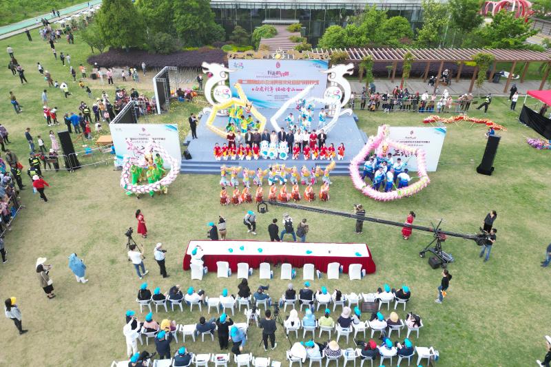 
江苏省第二中医院黄牛代挂号电话票贩子号贩子网上预约挂号,住院检查加快,国家级非遗！今天，金山吕巷百姓抬着“小白龙神”巡游、巡田…