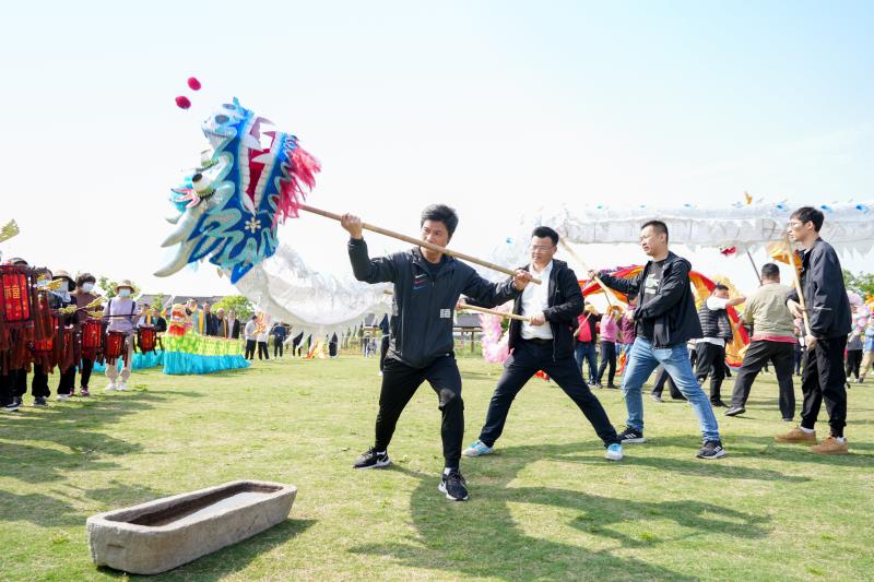 
江苏省第二中医院黄牛代挂号电话票贩子号贩子网上预约挂号,住院检查加快,国家级非遗！今天，金山吕巷百姓抬着“小白龙神”巡游、巡田…