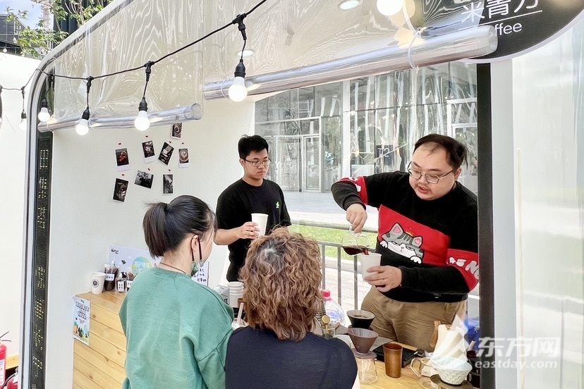 
中国中医科学院眼科医院黄牛代挂号电话票贩子号贩子网上预约挂号,住院检查加快,上海长宁这条分时步行街升级回归！春夏秋三季皆可逛吃