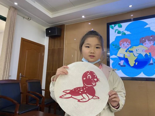 
天津眼科医院黄牛代挂号电话票贩子号贩子网上预约挂号,住院检查加快,朱鹮、信天翁、犀牛……这些珍稀动物在指尖呈现！青村镇开展“保护地球 劳动幸福梦”文明实践志愿服务活动