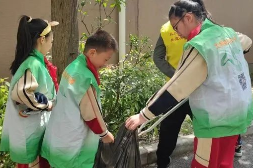 
首都医科大学附属阜外医院黄牛代挂号电话票贩子号贩子网上预约挂号,住院检查加快,弘扬爱卫精神，他们为基层治理注入青春动能