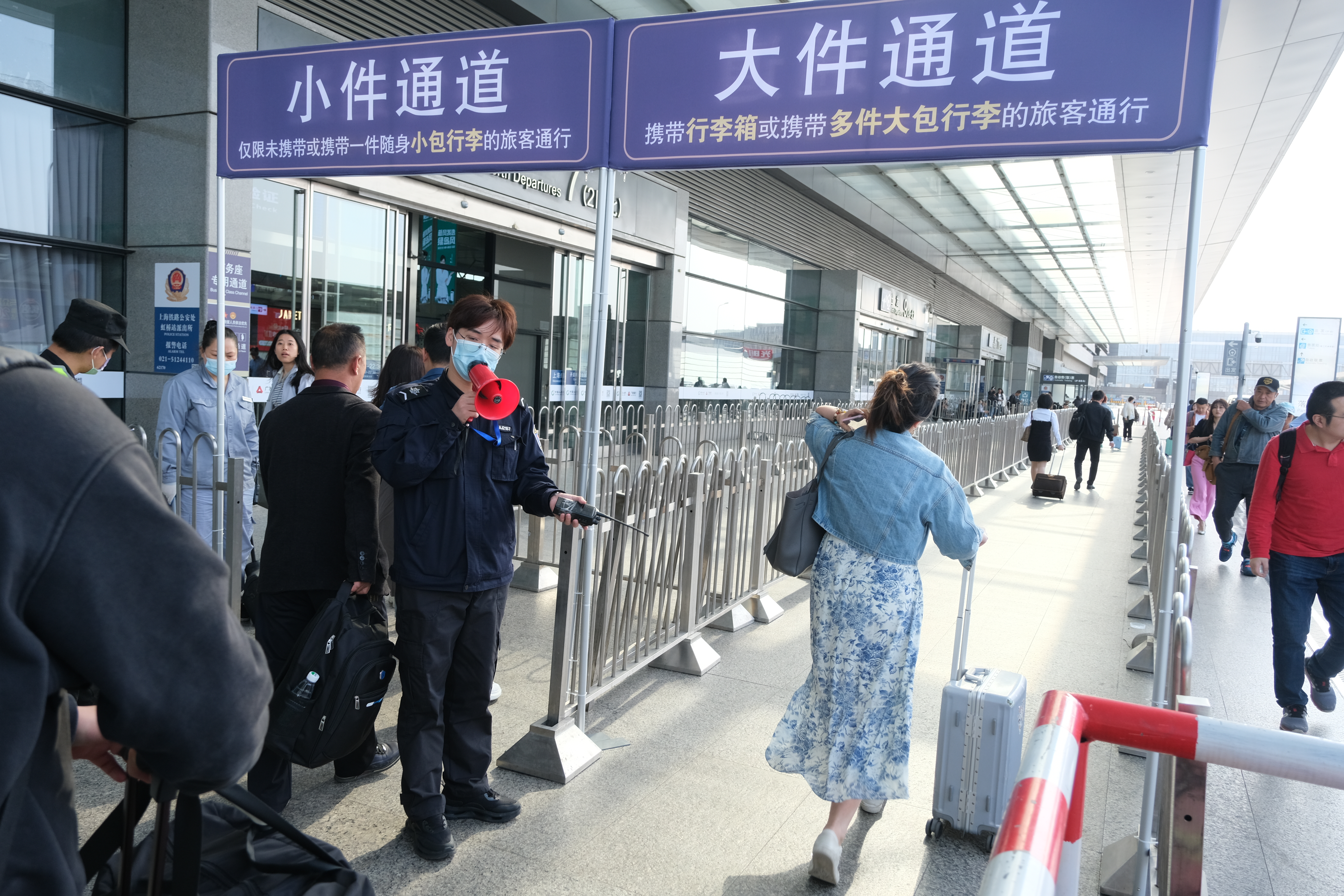 
北京安定医院黄牛代挂号电话票贩子号贩子网上预约挂号,住院检查加快,铁路上海站“五一”小长假预计发送旅客382万人次