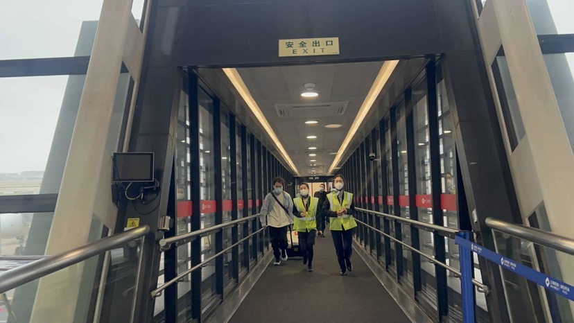 
广东省人民医院黄牛代挂号电话票贩子号贩子网上预约挂号,住院检查加快,又一场争分夺秒的“生命接力”！东航全力保障两例人体捐献器官运输