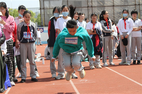 建平西校:悦动春风里 逐梦正当时——2022学年校园春季趣味运动会圆满
