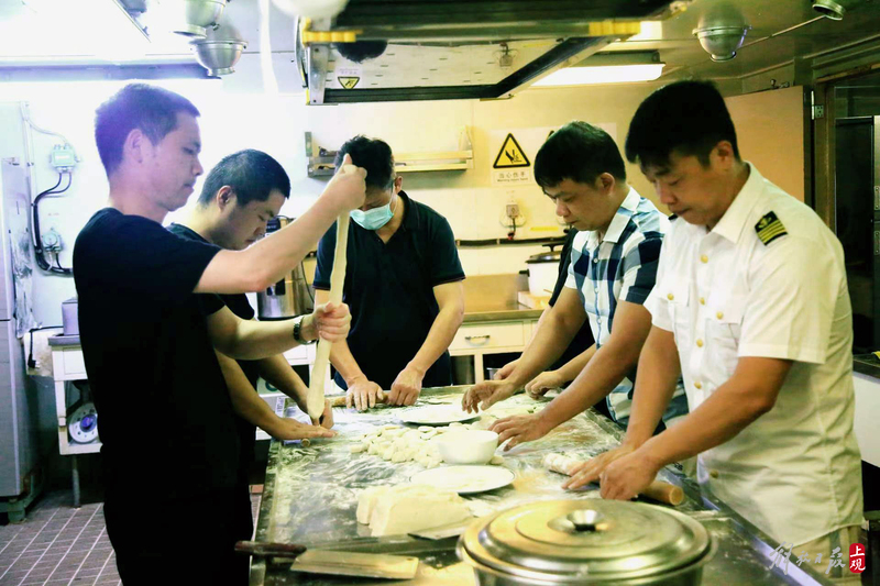 
西安西京医院黄牛代挂号电话票贩子号贩子网上预约挂号,住院检查加快,每月穿越半个地球：中国船长护航新能源车出海