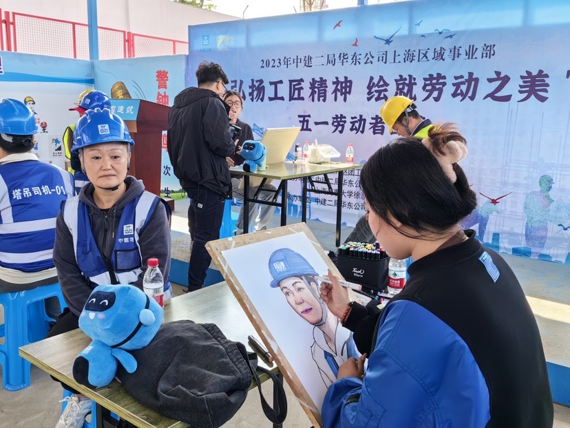 
北京广安门中医院黄牛代挂号电话票贩子号贩子网上预约挂号,住院检查加快,为建设者画像！临港的这个工地一角秒变艺术创作室