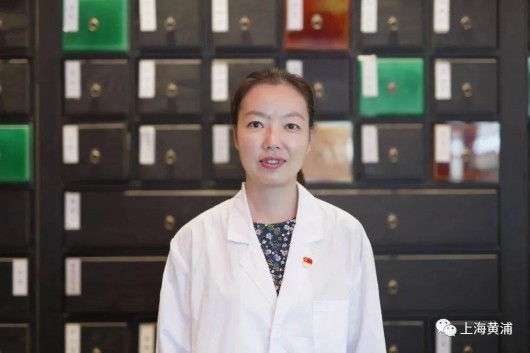 
北京大学第三医院黄牛代挂号电话票贩子号贩子网上预约挂号,住院检查加快,外滩艺博汇丨药香“熏”出“问不倒”