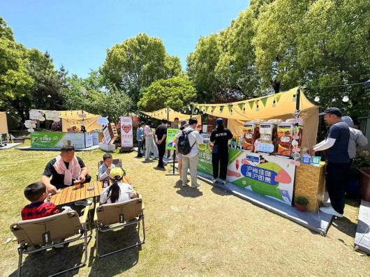 
杭州市富阳中医骨伤医院黄牛代挂号电话票贩子号贩子网上预约挂号,住院检查加快,青浦奥特莱斯人气爆棚，销售额创开业17年历史新高