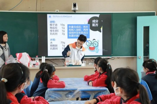 
广州中山三医院黄牛代挂号电话票贩子号贩子网上预约挂号,住院检查加快,护手霜怎么做？配方大揭秘！感恩劳动者的辛勤双手