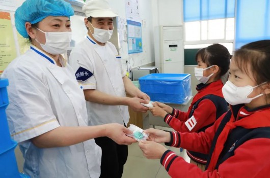 
广州中山三医院黄牛代挂号电话票贩子号贩子网上预约挂号,住院检查加快,护手霜怎么做？配方大揭秘！感恩劳动者的辛勤双手