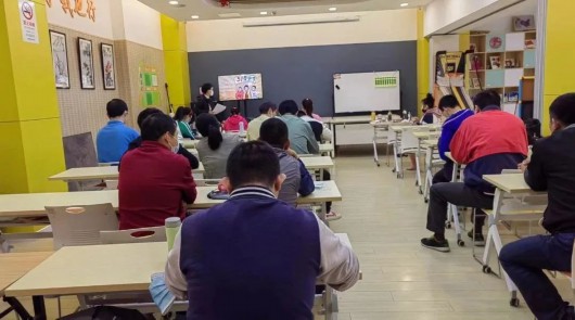 
上海新华医院黄牛代挂号电话票贩子号贩子网上预约挂号,住院检查加快,这个五一的“阳光”真棒！