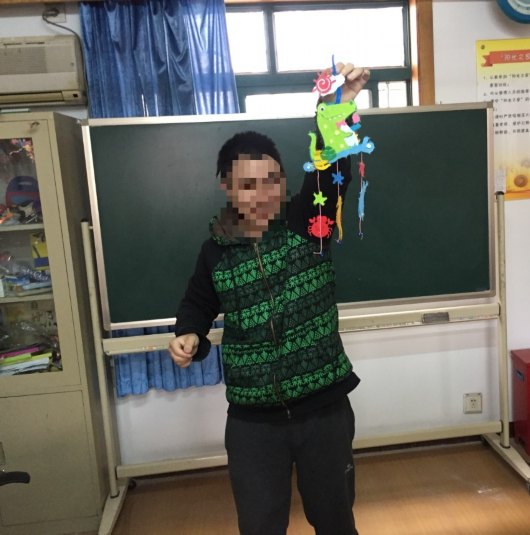 
上海新华医院黄牛代挂号电话票贩子号贩子网上预约挂号,住院检查加快,这个五一的“阳光”真棒！
