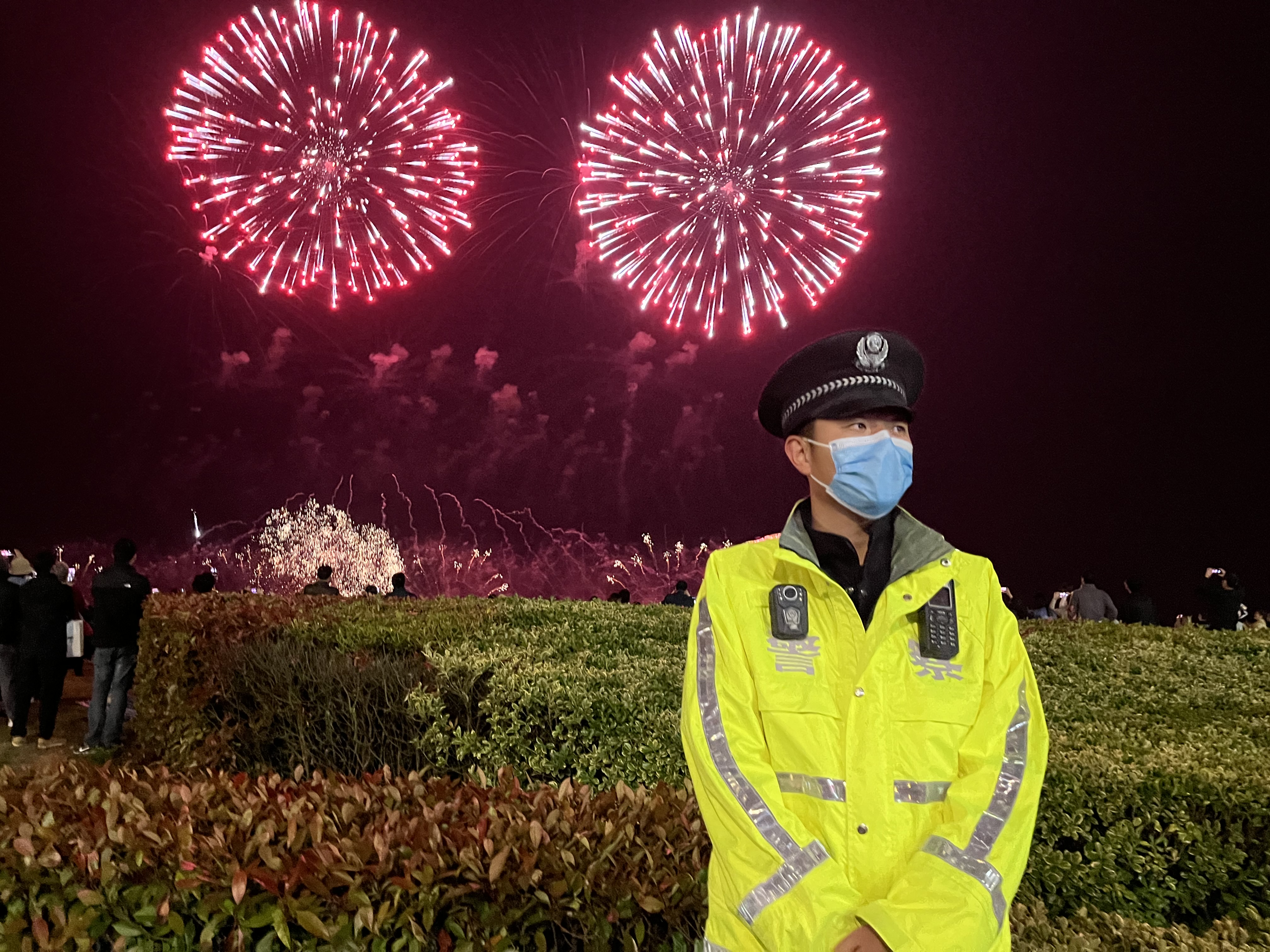 北京天坛医院黄牛代挂号电话票贩子号贩子网上预约挂号,住院检查加快,“五一”小长假期间,上海110警情相比2019年下降超44%