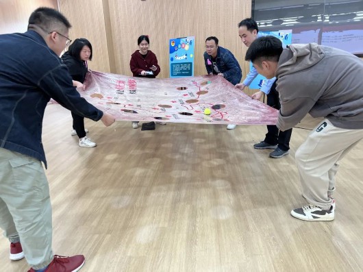 
南京鼓楼医院黄牛代挂号电话票贩子号贩子网上预约挂号,住院检查加快,薪火相传，展望未来！他们在青春赛道上奋力奔跑