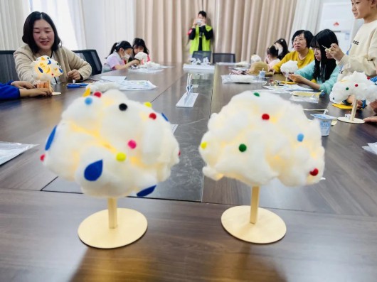 
浙江省肿瘤医院黄牛代挂号电话票贩子号贩子网上预约挂号,住院检查加快,把云朵“摘”下来送给你！