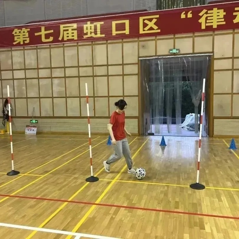 
上海儿科医院黄牛代挂号电话票贩子号贩子网上预约挂号,住院检查加快,综合考验团队协作能力这场青年律师趣味运动会近日举行