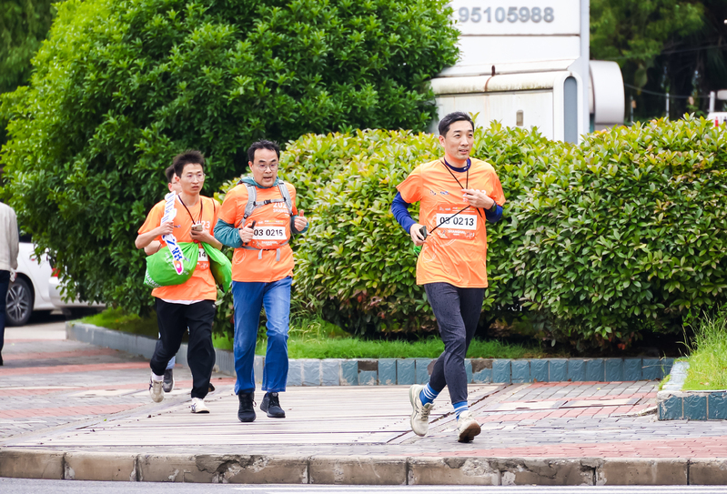 
长春吉大二院黄牛代挂号电话票贩子号贩子网上预约挂号,住院检查加快,漕开发定向赛来了！800名园区白领开跑，共治联盟同步成立