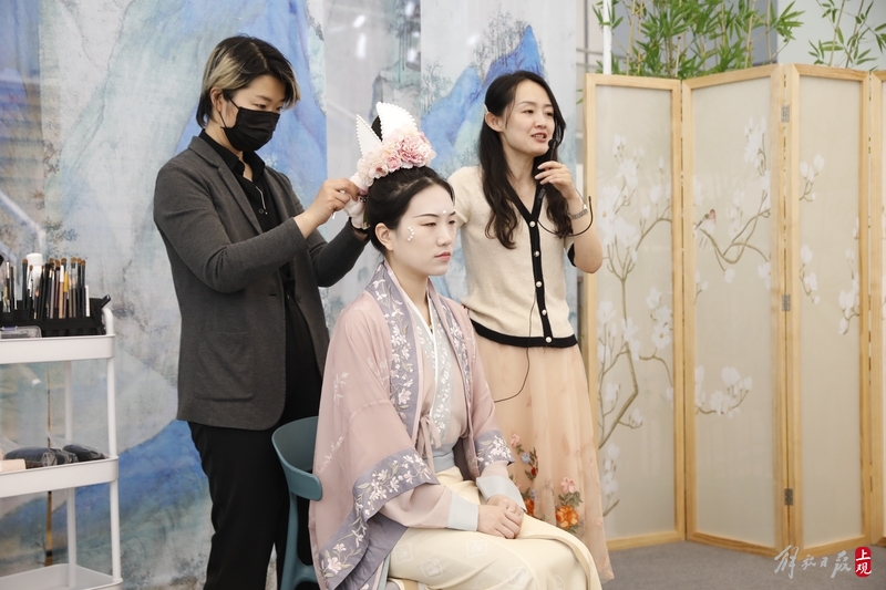 
空军特色医学中心黄牛代挂号电话票贩子号贩子网上预约挂号,住院检查加快,上海首届潮文化生活节：市民体验一站式吃喝玩乐