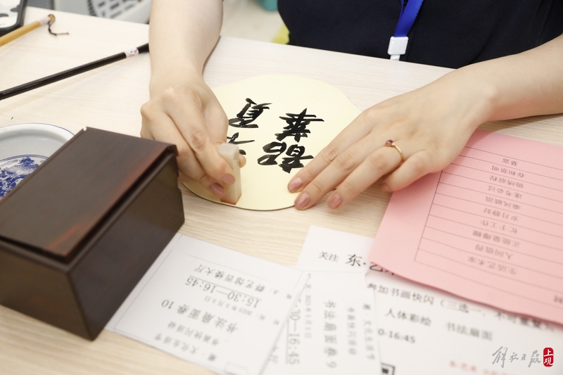
空军特色医学中心黄牛代挂号电话票贩子号贩子网上预约挂号,住院检查加快,上海首届潮文化生活节：市民体验一站式吃喝玩乐