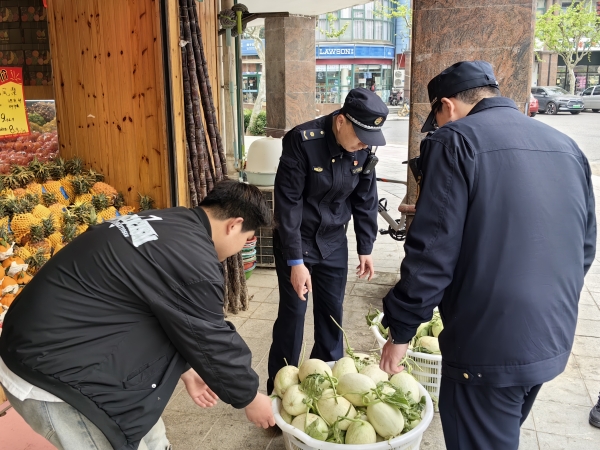 
北京大学第一医院黄牛代挂号电话票贩子号贩子网上预约挂号,住院检查加快,莘庄镇综合行政执法队开展跨门经营专项整治行动