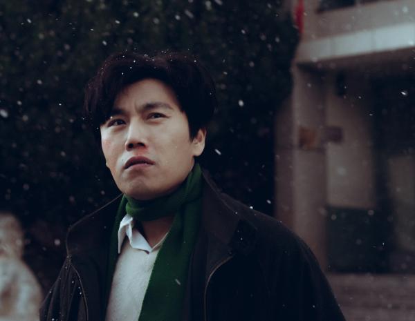 《漫长的季节》剧照龚彪的人生,秦昊觉得很符合生他养他的那片土地上