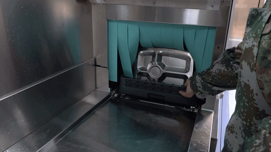 图片说明:自动洗碗机 央视截图