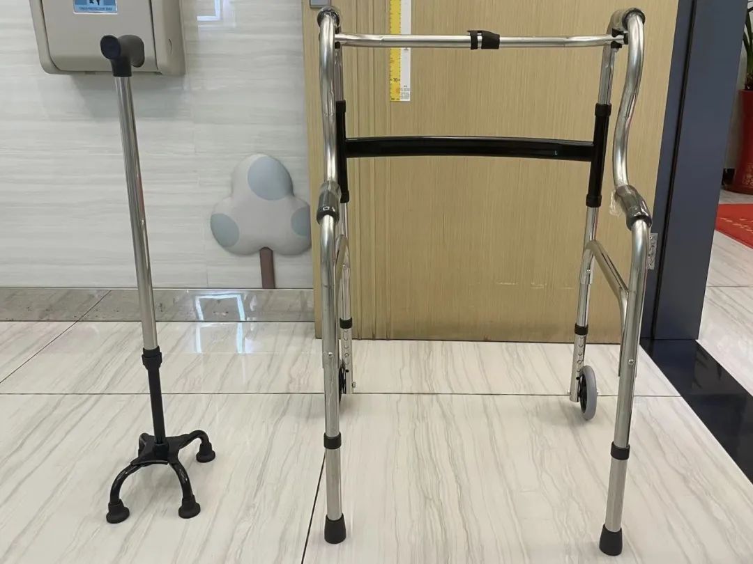 天轮椅.jpg 图片