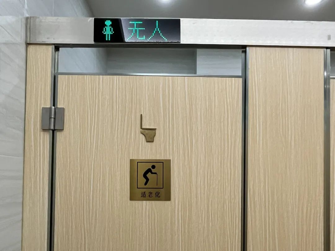 大IMG_E2306.JPG 图片