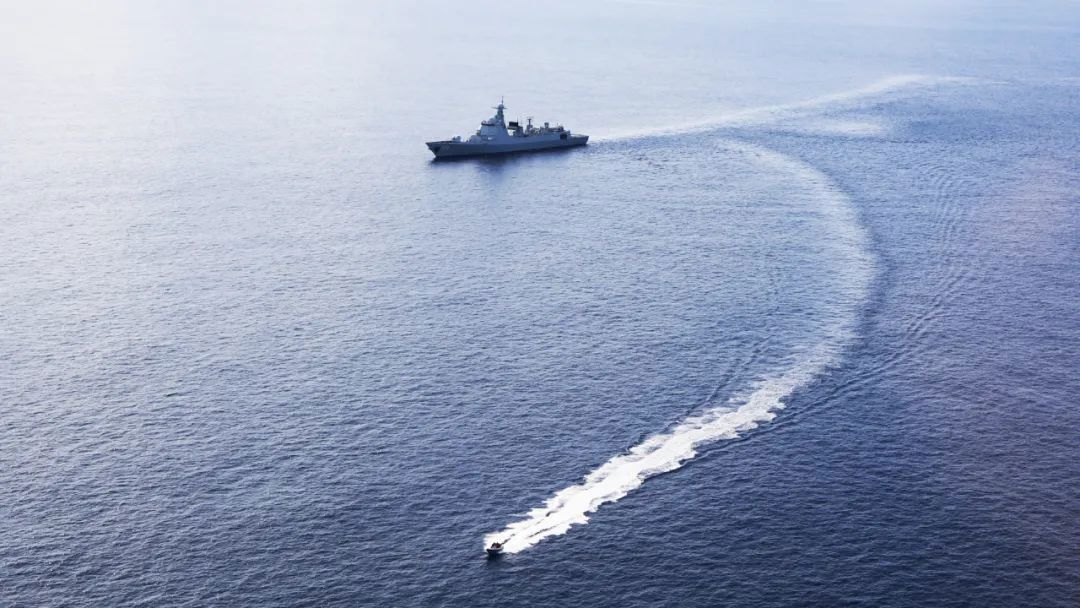 对接实战,解放军在南海多个海区开展协同攻防演练
