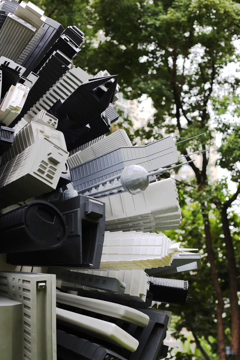 作品《全球城》。