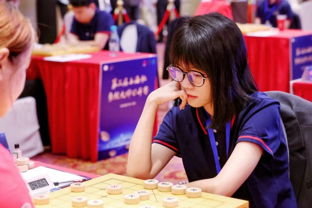 一方棋盘搭起文明之桥 第三届上海杯象棋年夜师公然赛揭幕