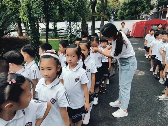 WDCM上传图片 WDCM上传图片