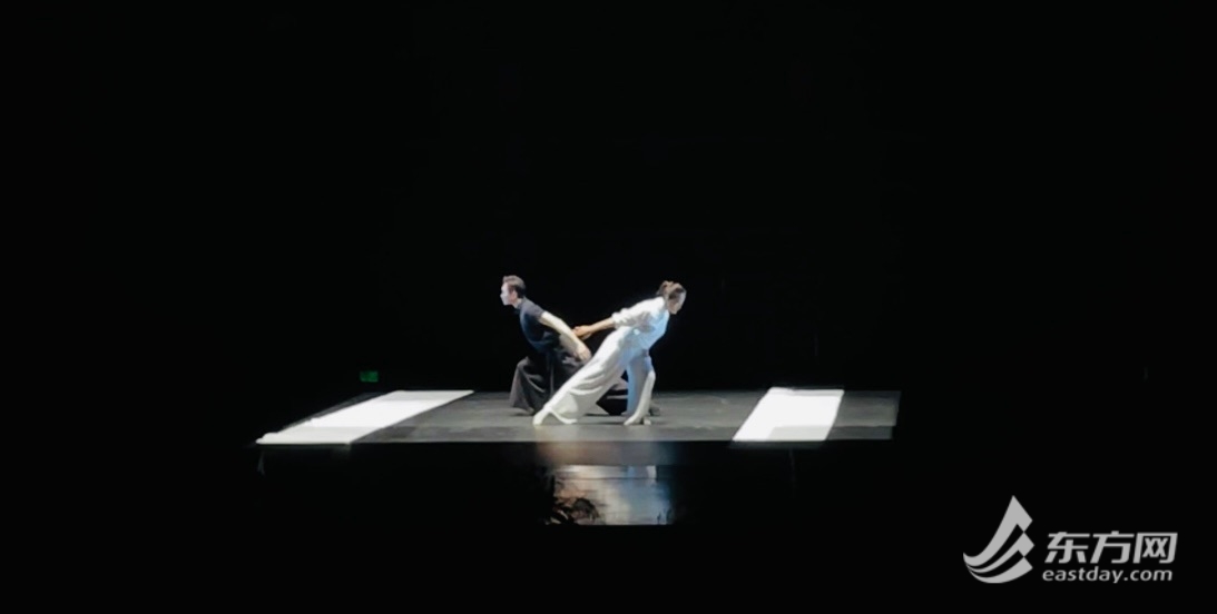 艺术节委约作品郑杰舞蹈剧场《训诫三则·山月》