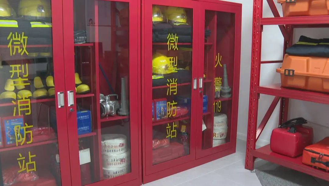 1211_142908_615.jpg 1211_142908_615.jpg